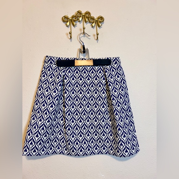 J. Crew Dresses & Skirts - J. Crew Blue and White Printed A-Line Skirt fully lined. Size 2